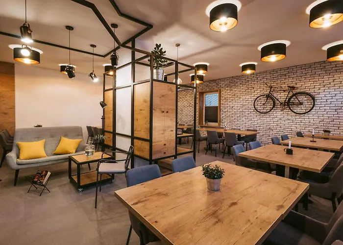 Pri Karlu Rooms & More